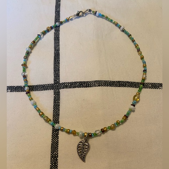 Green Tones Beaded Choker - Picture 1 of 1